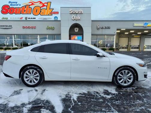 2022 Chevrolet Malibu FWD LT