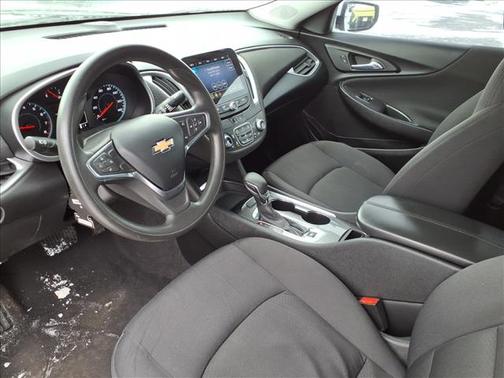 2022 Chevrolet Malibu FWD LT