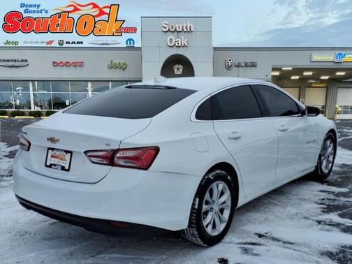 2022 Chevrolet Malibu FWD LT