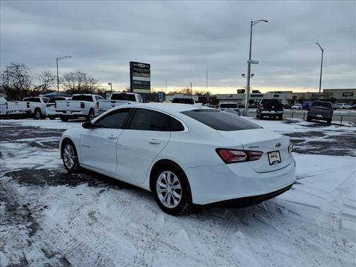 2022 Chevrolet Malibu FWD LT