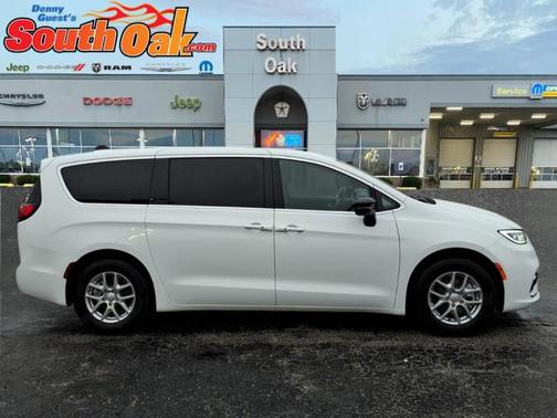 2026 Chrysler Pacifica L