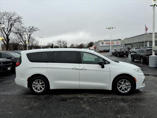 2026 Chrysler Pacifica L