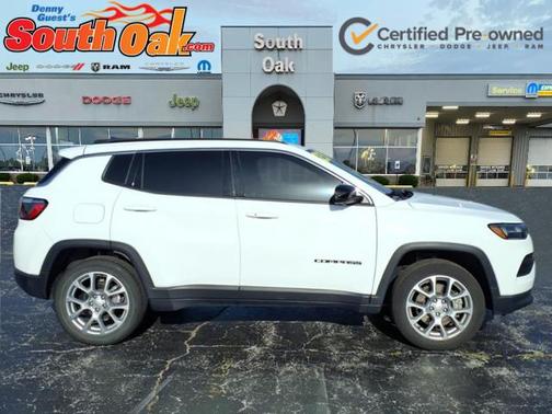 Bright White Clearcoat 2023 Jeep Compass Latitude Lux