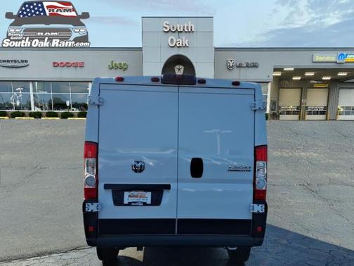 Bright White Clearcoat 2026 RAM ProMaster 1500 Low Roof