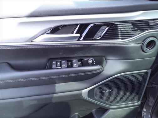 2025 Jeep Wagoneer Carbide 4x4