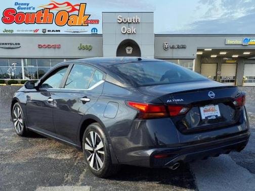 2021 Nissan Altima 2.5 SV