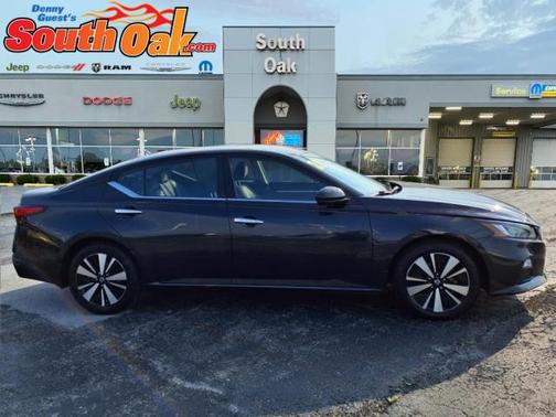2021 Nissan Altima 2.5 SV