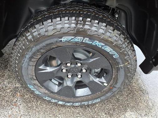 Tank 2027 RAM 1500 Big Horn/Lone Star