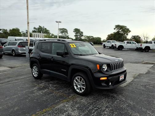 Black Clearcoat 2022 Jeep Renegade Latitude