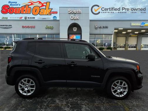 Black Clearcoat 2022 Jeep Renegade Latitude