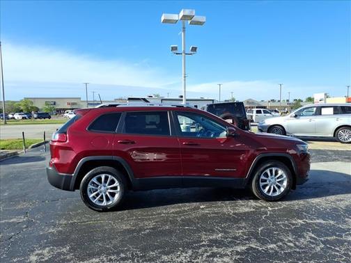 Velvet Red Pearlcoat 2021 Jeep Cherokee Latitude
