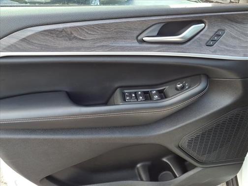 Bright White Clearcoat 2024 Jeep Grand Cherokee L Limited