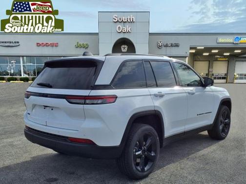 2025 Jeep Grand Cherokee Altitude