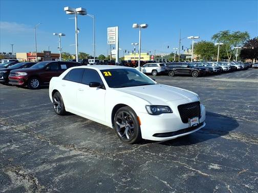 2021 Chrysler 300 Touring