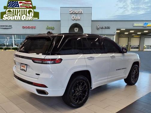 2025 Jeep Grand Cherokee Summit