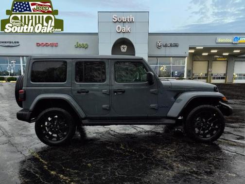 2025 Jeep Wrangler 4xe Sahara
