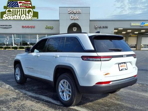 2025 Jeep Grand Cherokee Laredo