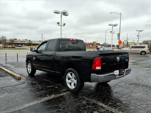 Diamond Black Crystal Pearlcoat 2024 RAM 1500 Classic SLT