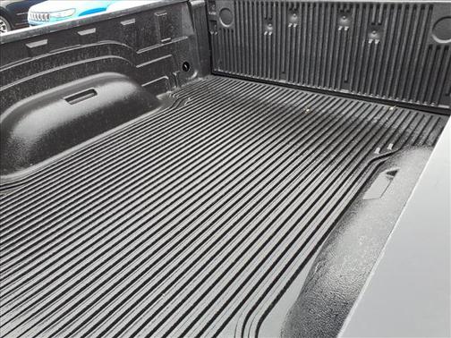 Diamond Black Crystal Pearlcoat 2024 RAM 1500 Classic SLT