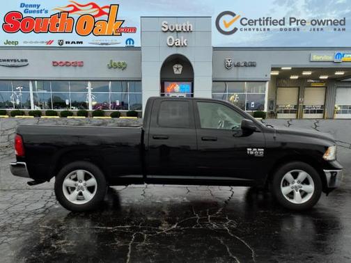 Diamond Black Crystal Pearlcoat 2024 RAM 1500 Classic SLT