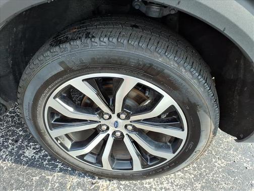 Black Metallic 2025 Ford Explorer ST-Line