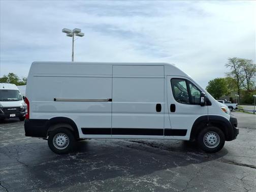 Bright White Clearcoat 2025 RAM ProMaster 2500 Tradesman
