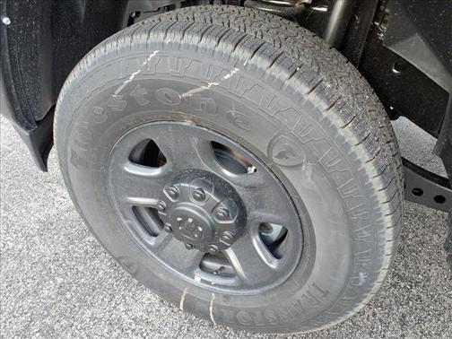 Ceramic Gray Clearcoat 2026 RAM 2500 Tradesman Crew Cab 4x4 6'4' Box