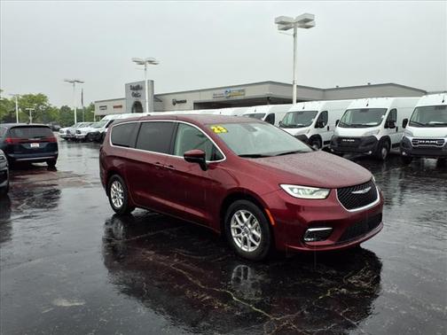 2023 Chrysler Pacifica Touring L