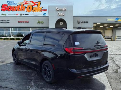 2025 Chrysler Pacifica Hybrid Premium S Appearance Pkg