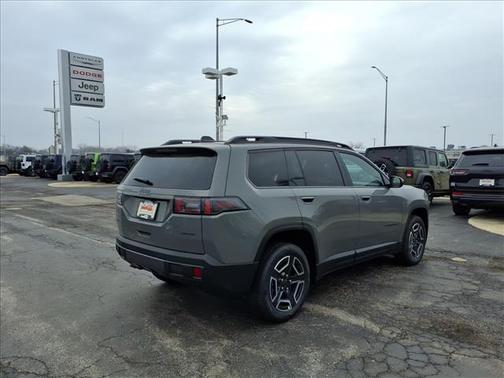 2026 Jeep Cherokee Laredo 4x4