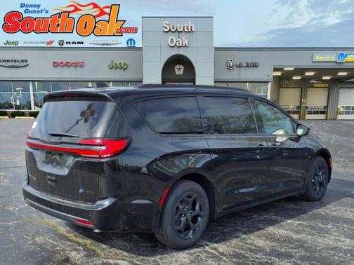 2025 Chrysler Pacifica Hybrid Premium S Appearance Pkg