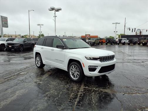2025 Jeep Grand Cherokee Summit