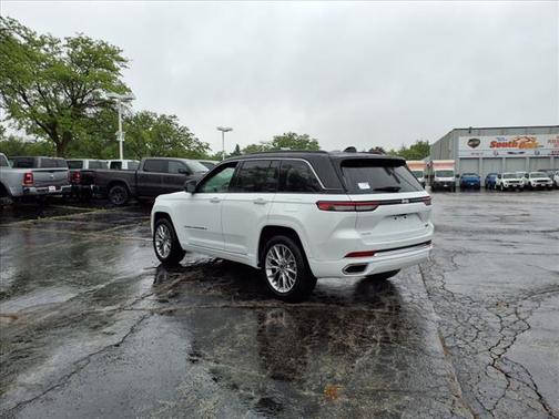 2025 Jeep Grand Cherokee Summit