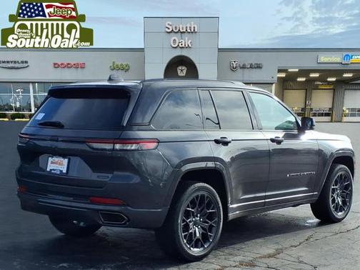 2025 Jeep Grand Cherokee Summit