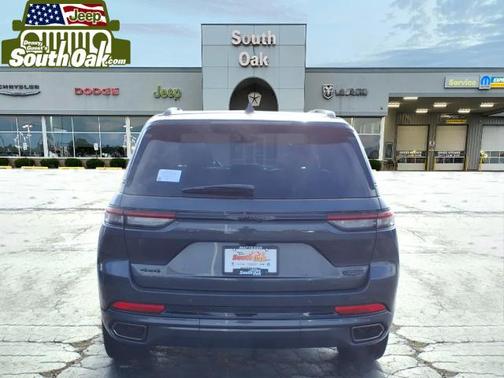 2025 Jeep Grand Cherokee Summit