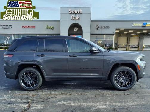 2025 Jeep Grand Cherokee Summit