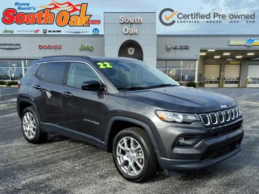 Granite Crystal Metallic Clearcoat 2022 Jeep Compass Latitude Lux