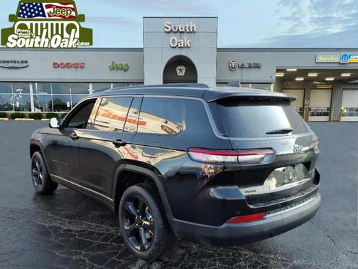 Diamond Black Crystal Pearlcoat 2026 Jeep Grand Cherokee L Limited