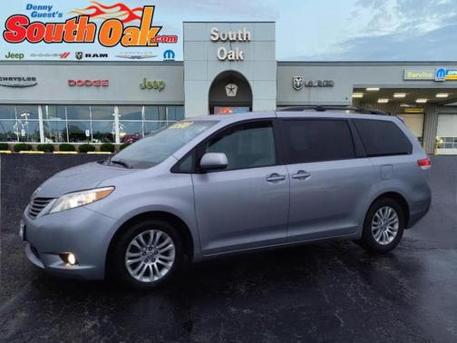2012 Toyota Sienna XLE
