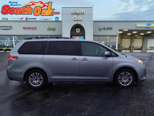 2012 Toyota Sienna XLE