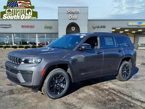 Baltic Gray Metallic Clearcoat 2026 Jeep Grand Cherokee L Altitude