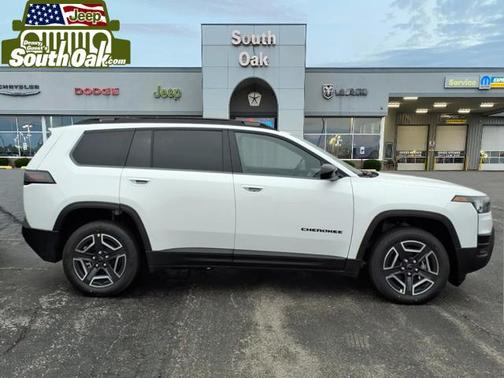 2026 Jeep Cherokee Laredo 4x4