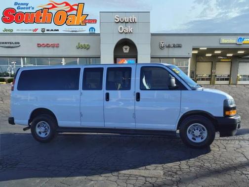 2022 Chevrolet Express 3500 RWD 3500 Extended Wheelbase LS