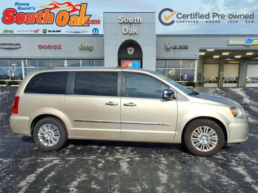 2016 Chrysler Town & Country Limited