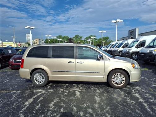 2016 Chrysler Town & Country Limited