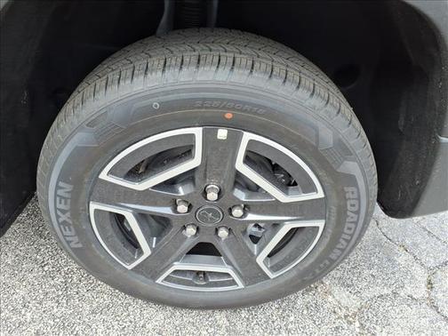 Silver Zynith Clearcoat 2026 Jeep Cherokee Limited