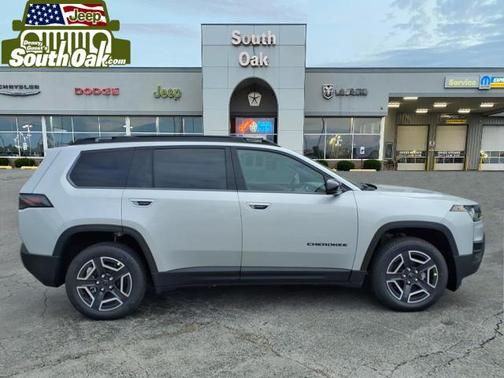 Silver Zynith Clearcoat 2026 Jeep Cherokee Limited