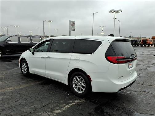 2026 Chrysler Pacifica L