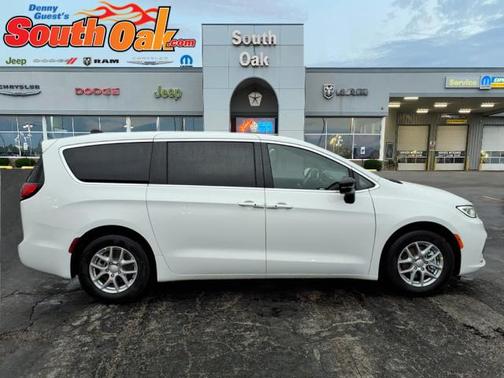 2026 Chrysler Pacifica L