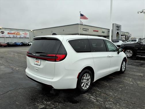 2026 Chrysler Pacifica L